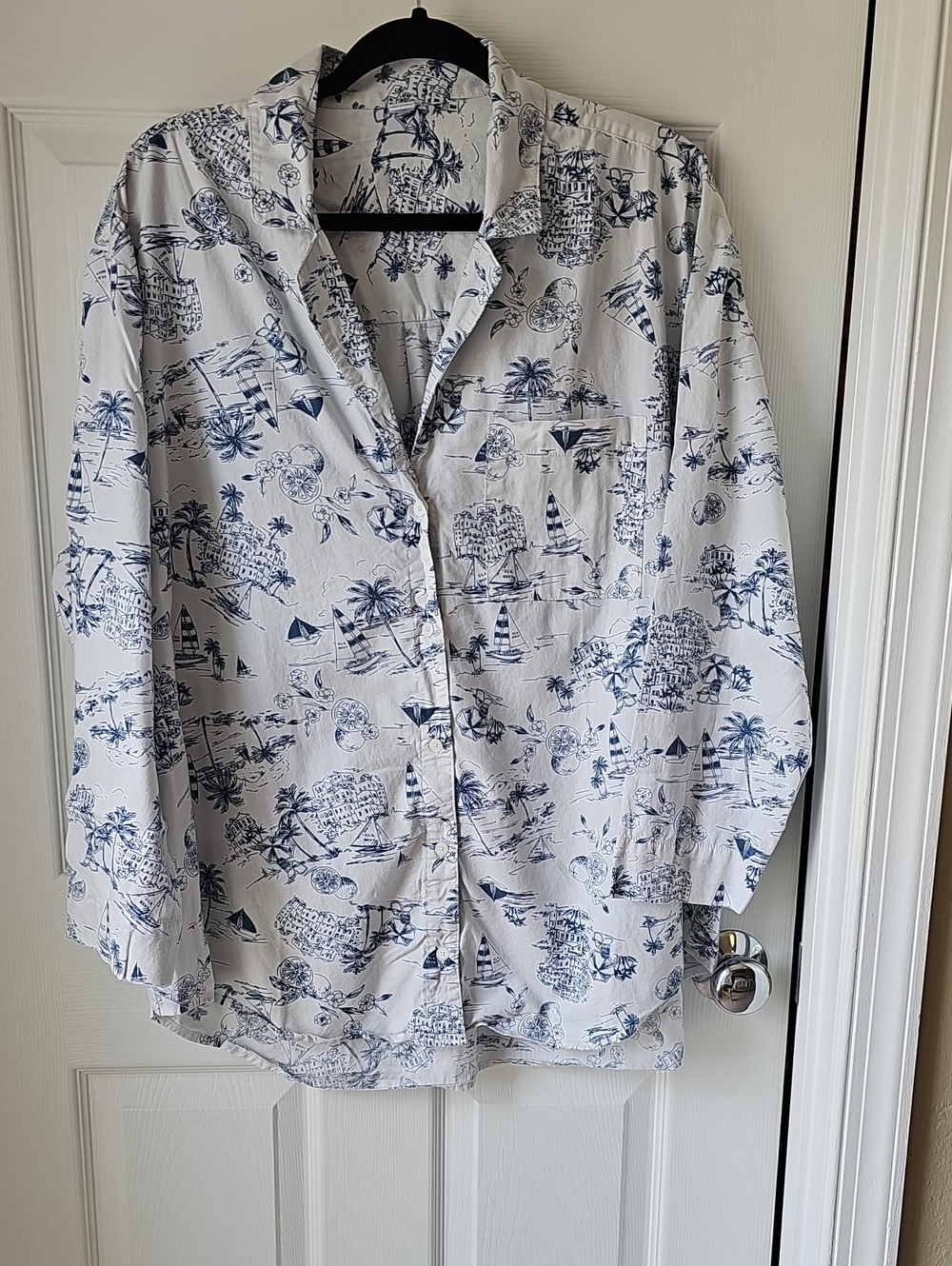 Old Navy White and Navy Tropical Print Button-Up Pajama 3 Piece Set